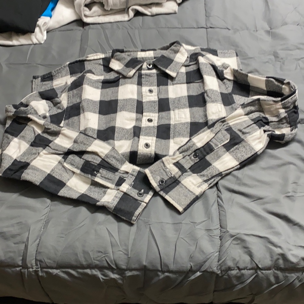 Long sleeve checkerboard button up shirt